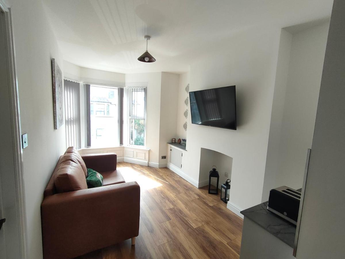 Lovely Refurbished Apartments, Morecambe Promenade Екстериор снимка